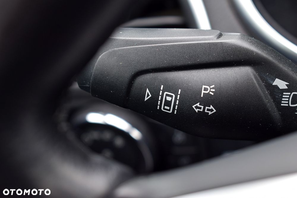 Ford S-Max - 17