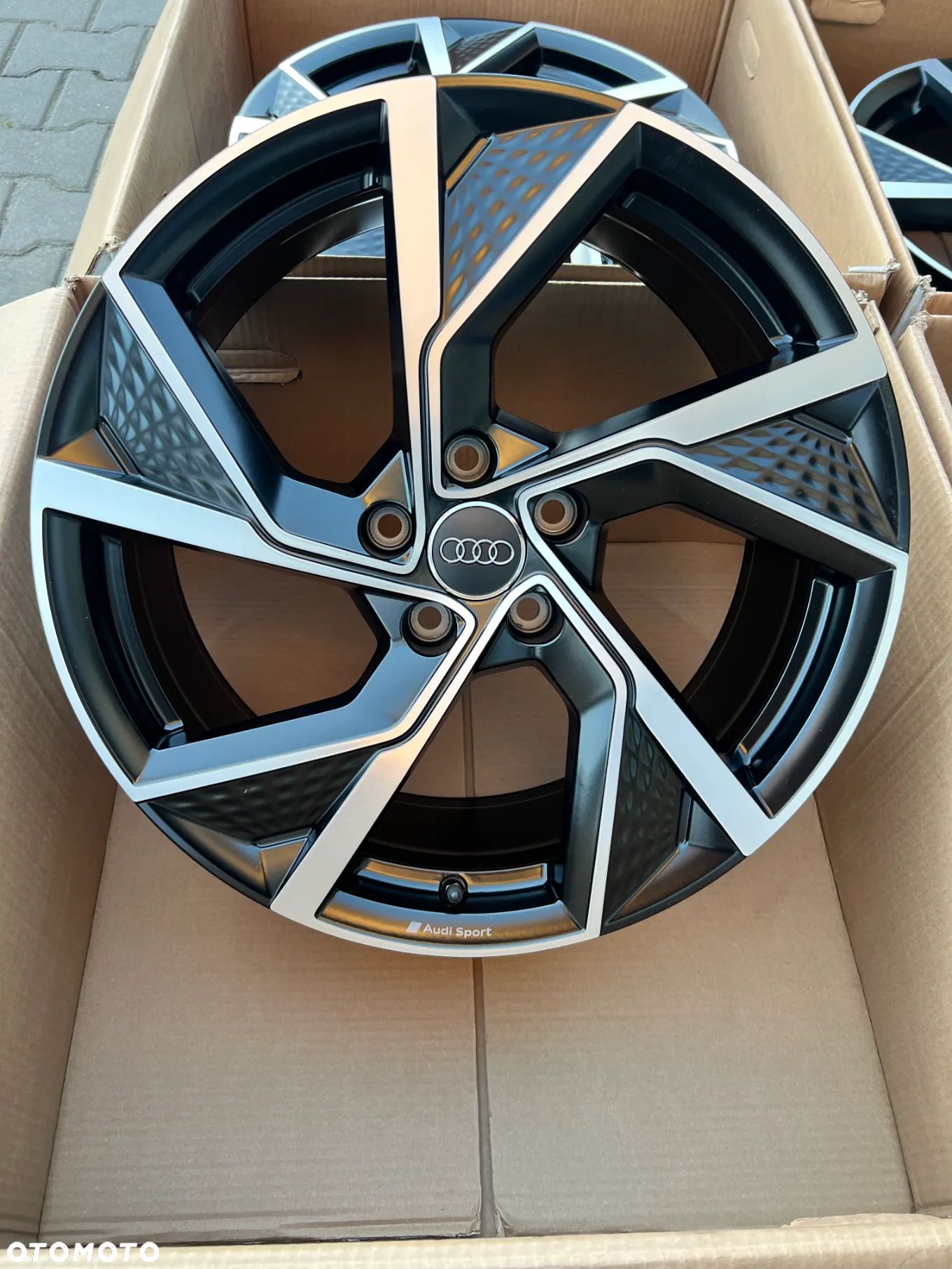 Felgi Audi A3 S3 8y0 19'' Audi Sport - 1