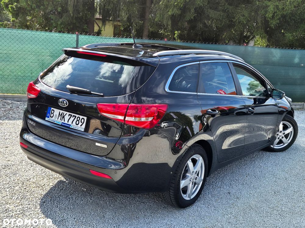 Kia Ceed 1.6 CRDi 136 ISG Platinum Edition - 14
