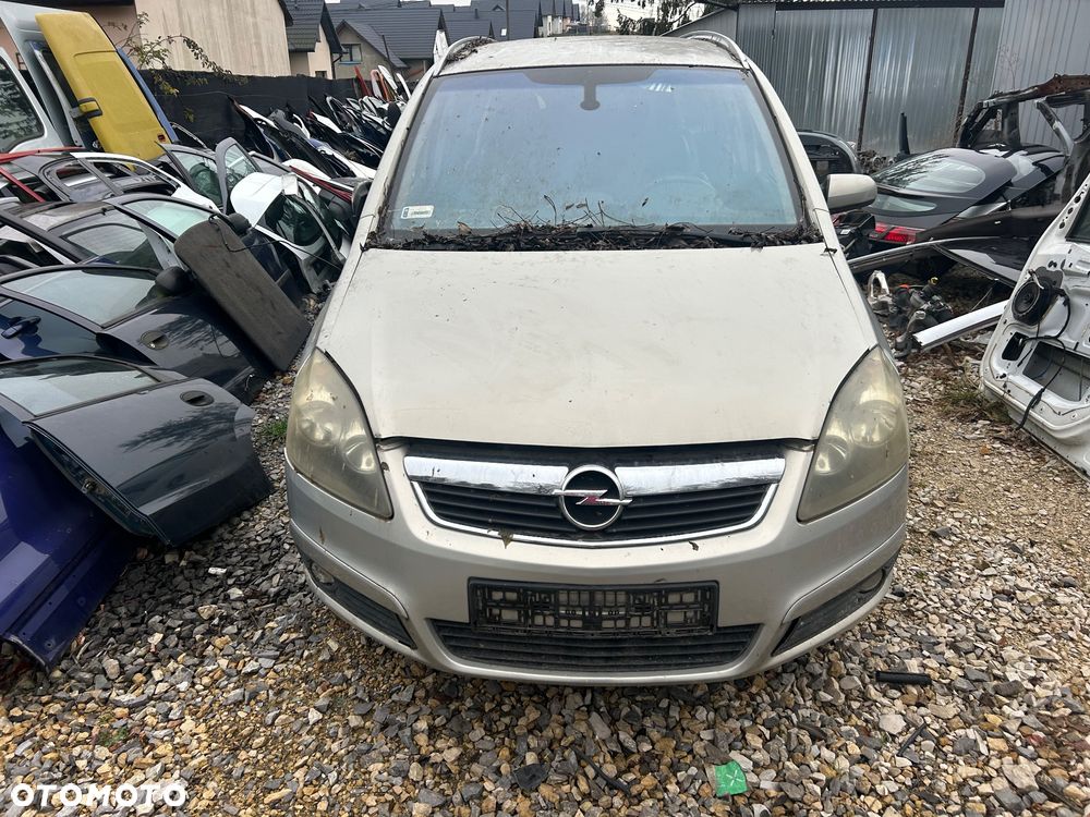 KL Drzwi Lewy Prawy Przód Tył Maska Zderzak Klapa Opel Zafira B 05- Z167