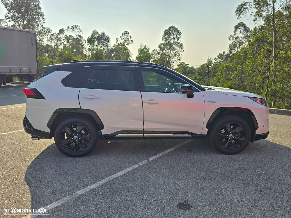 Toyota RAV4 2.5 HDF Lounge - 2