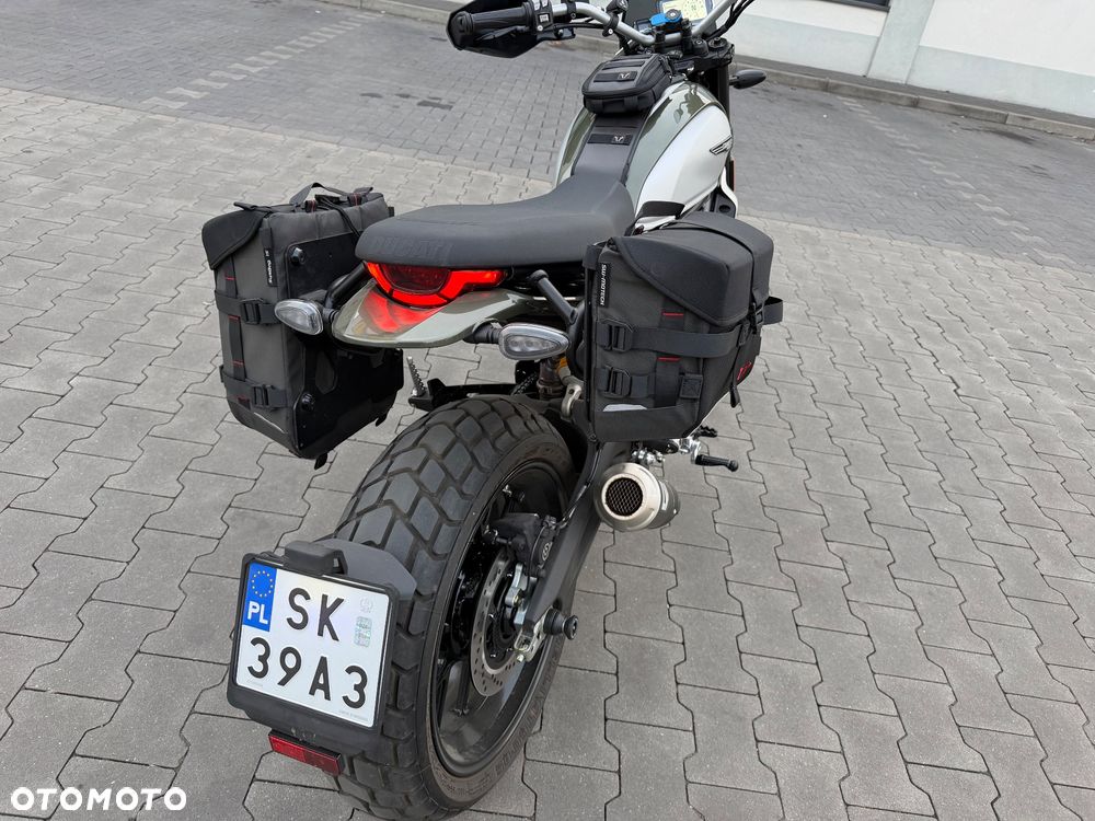 Ducati Scrambler - 12