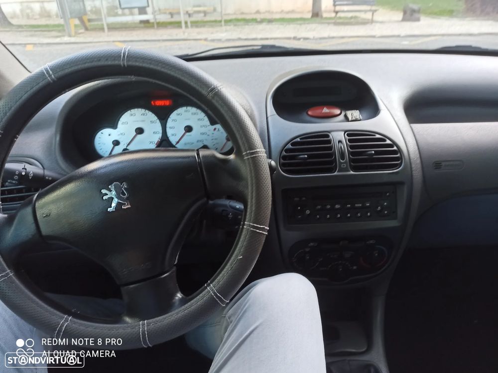 Peugeot 206 1.1 XT - 13