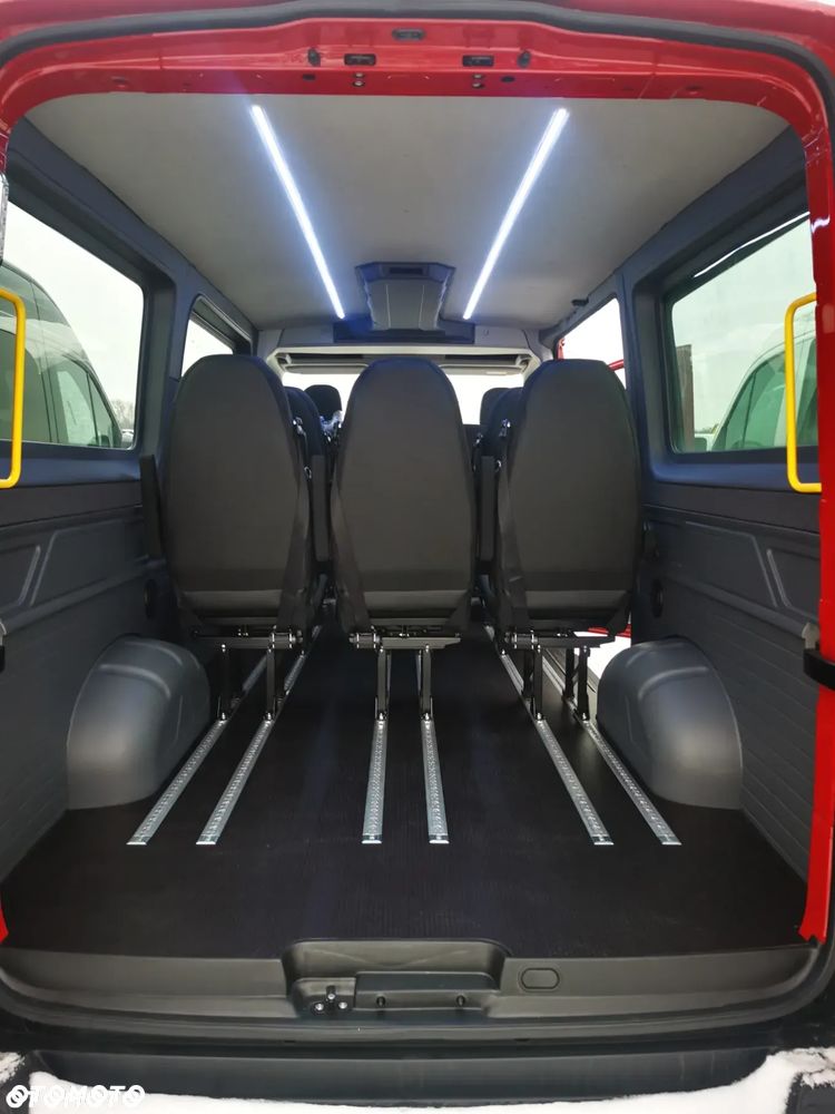 Volkswagen Crafter - 9
