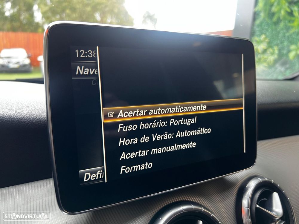 Mercedes-Benz CLA 180 d Shooting Brake - 36