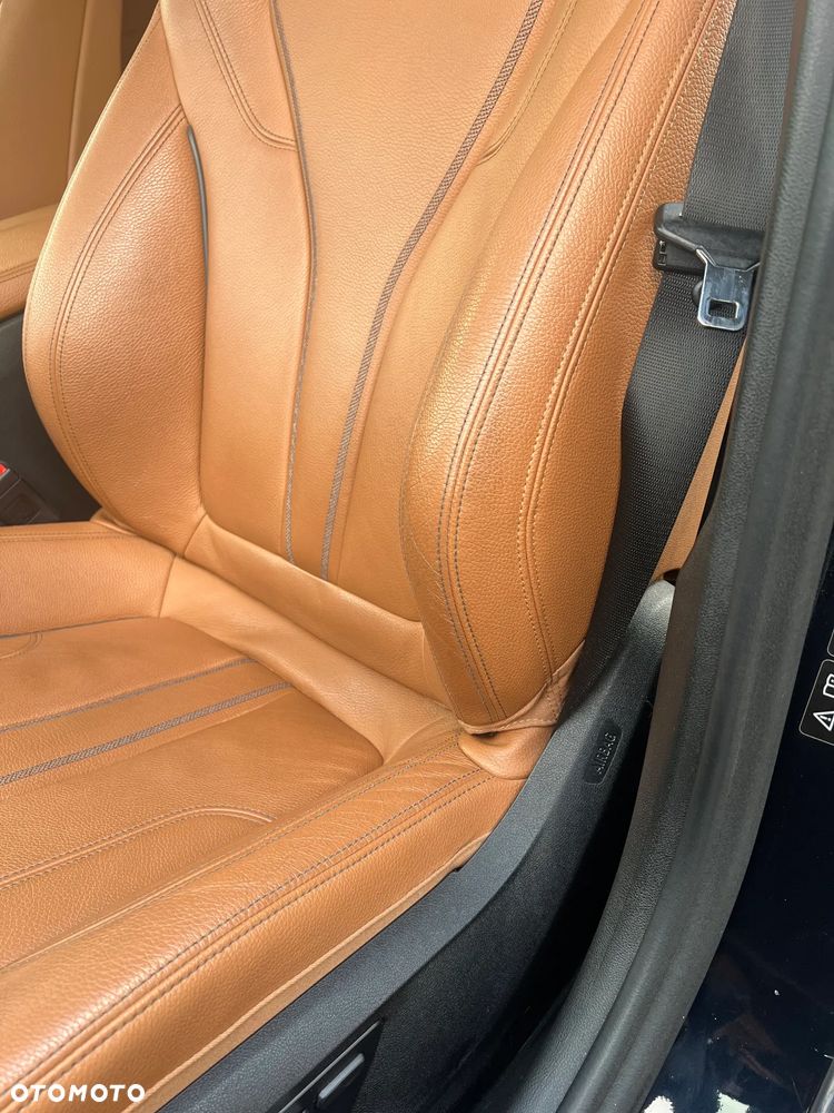 BMW Seria 5 520d xDrive M Sport sport - 15