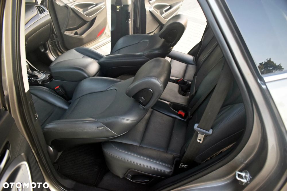 Hyundai Santa Fe 2.0 T Sport Utility - 36
