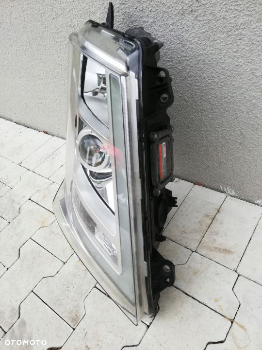 LAMPA XENON VOLVO FH4 FH 4 FM RH ORYGINAŁ - 2