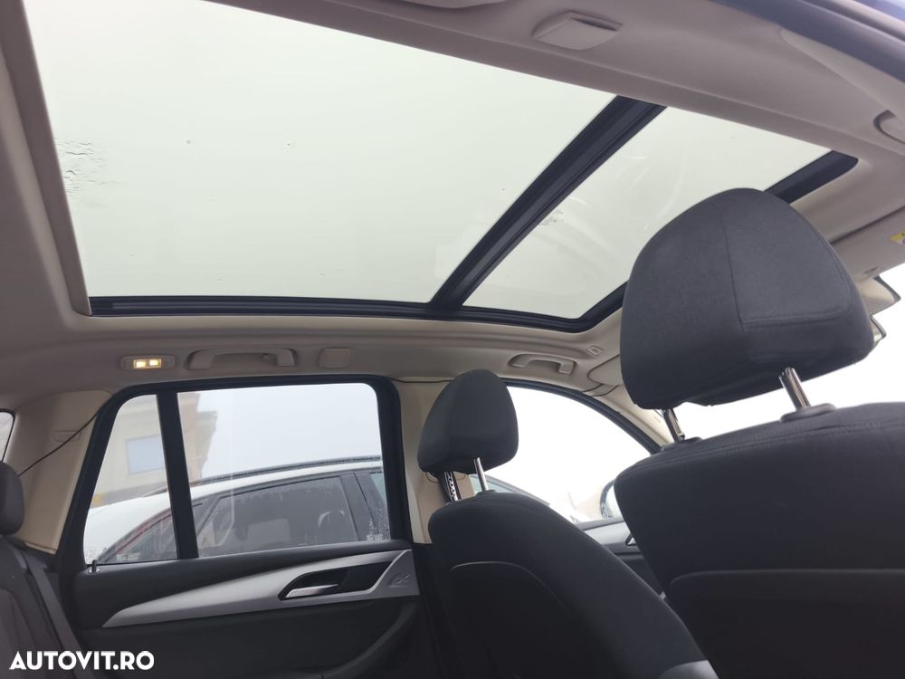 BMW X3 xDrive20i AT - 7