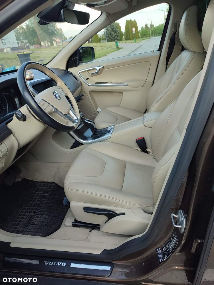 Volvo XC 60 D4 Drive-E Momentum - 7