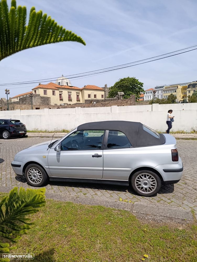 VW Golf Cabriolet 1.6 Highline - 8