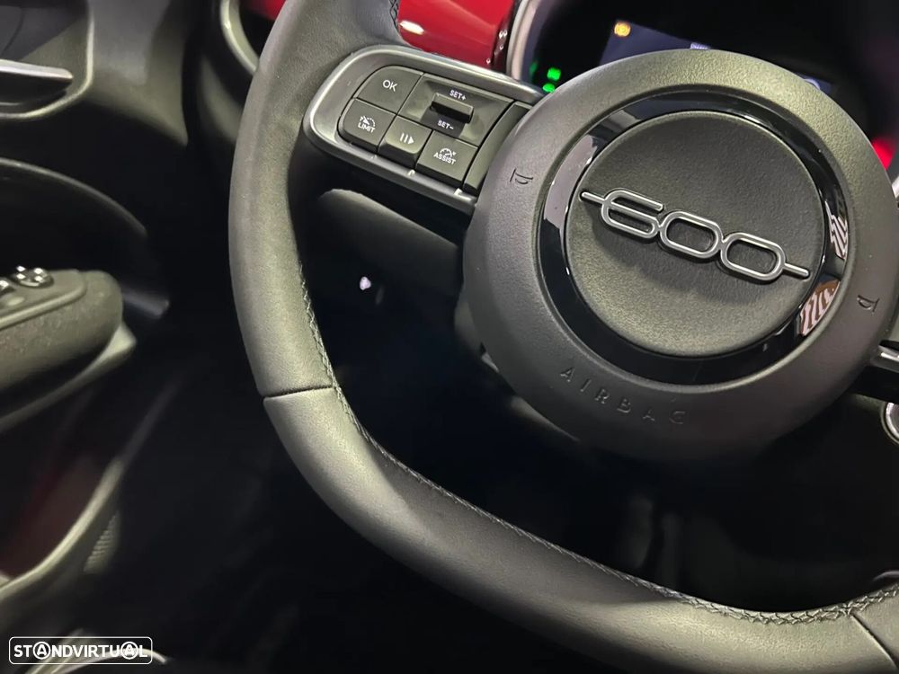 Fiat 600e 54 kWh (RED) - 18