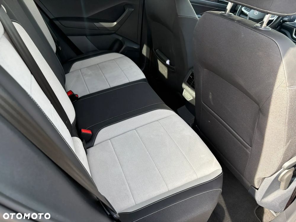 Volkswagen T-Roc 1.5 TSI Style DSG - 24