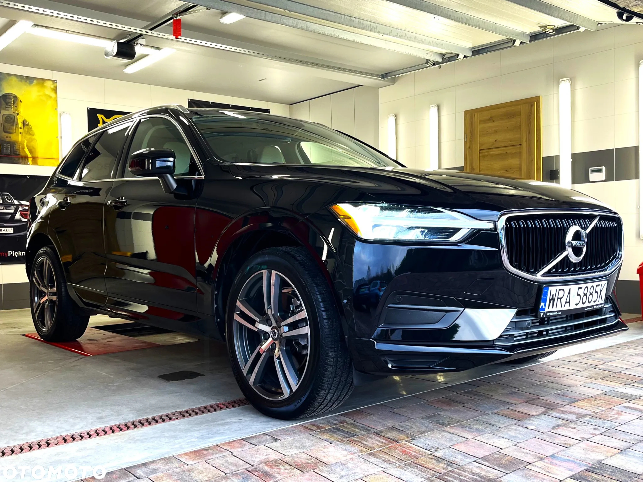 Volvo XC 60 T6 AWD Momentum - 3