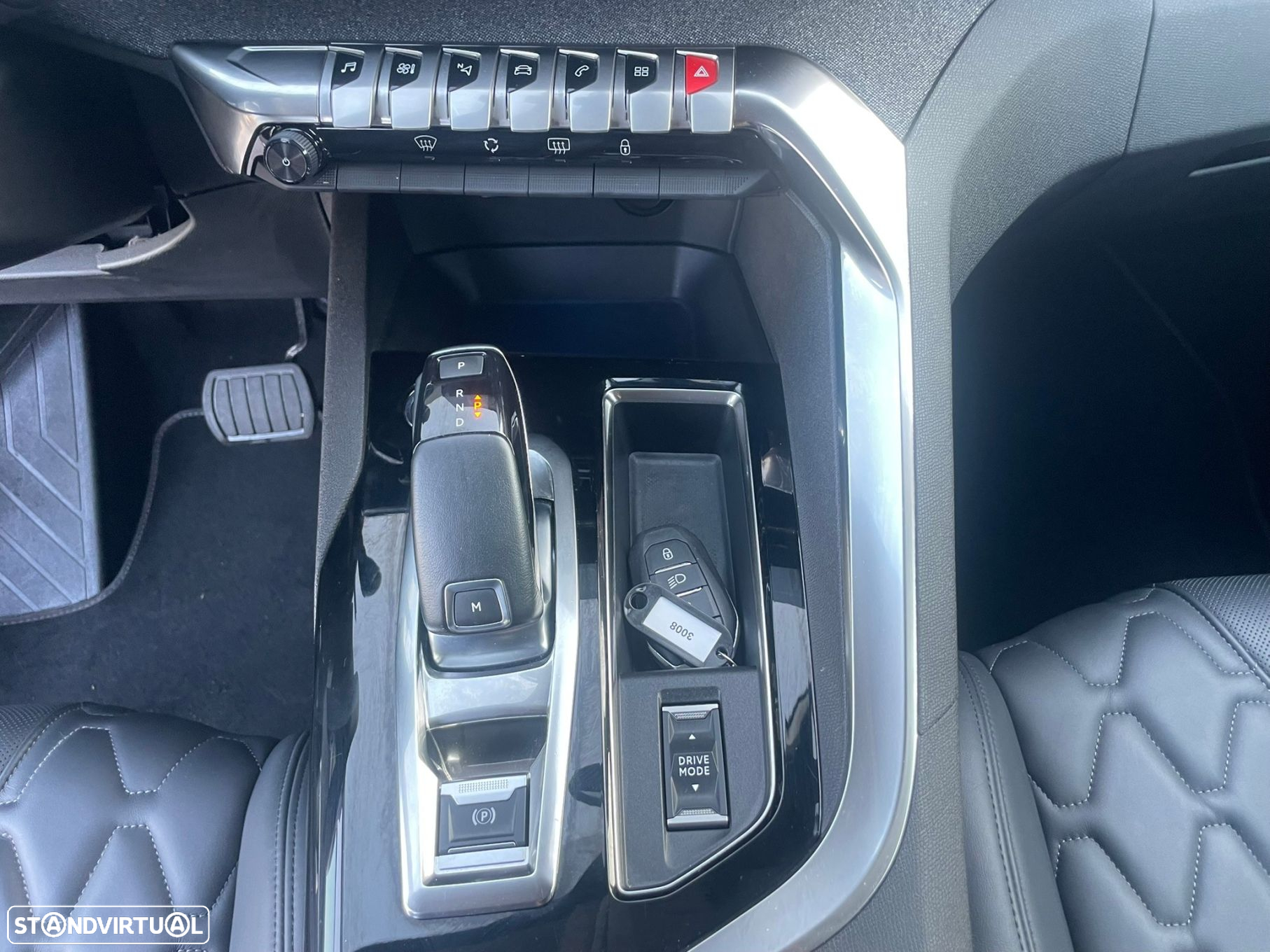Peugeot 3008 1.2 PureTech Allure Pack EAT8 - 25