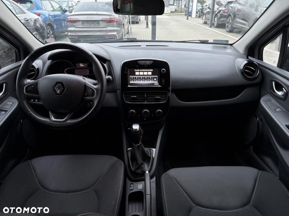 Renault Clio - 8