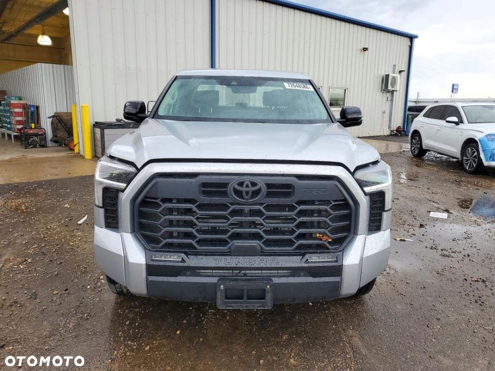 Toyota Tundra - 6