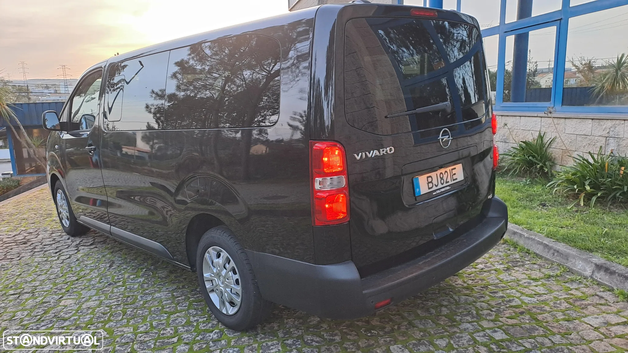 Opel Vivaro 1.5 CDTi L3H1 Essentia Inc - 9
