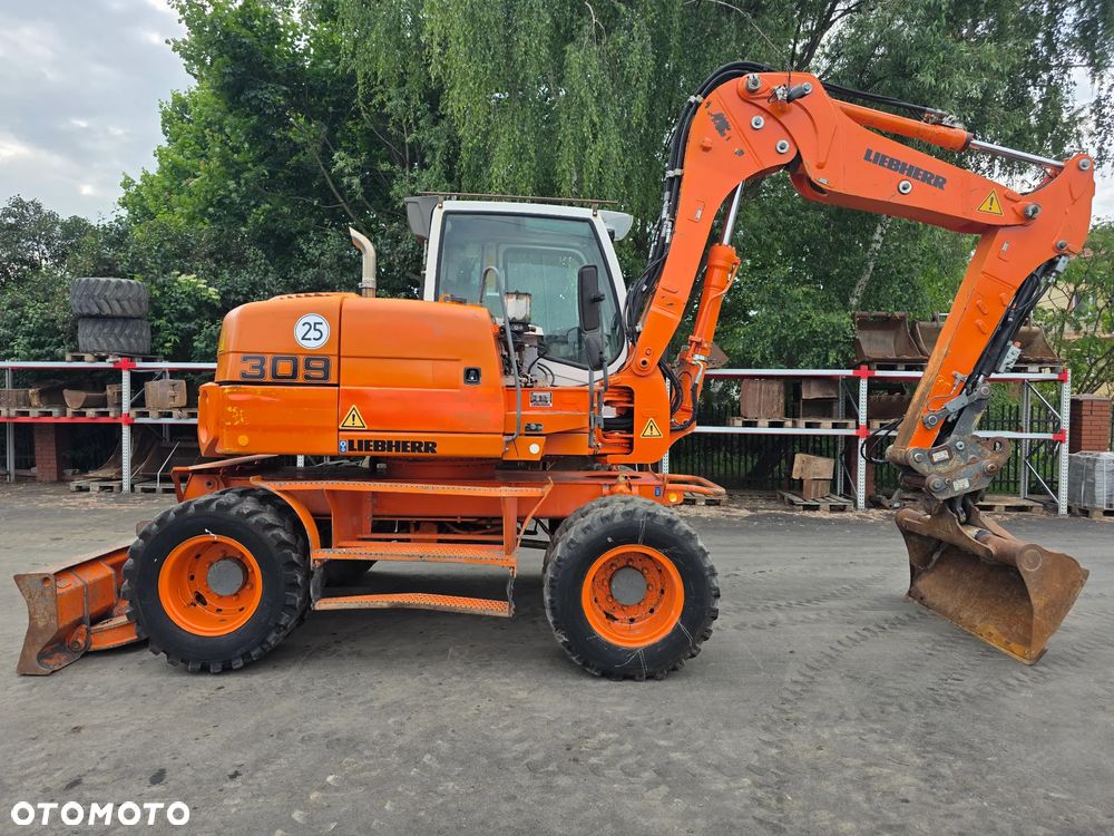 Liebherr A309 Litronic - 4