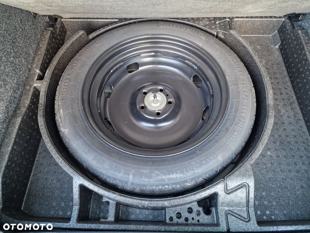 Volkswagen Tiguan 2.0 TDI Perfectline - 19