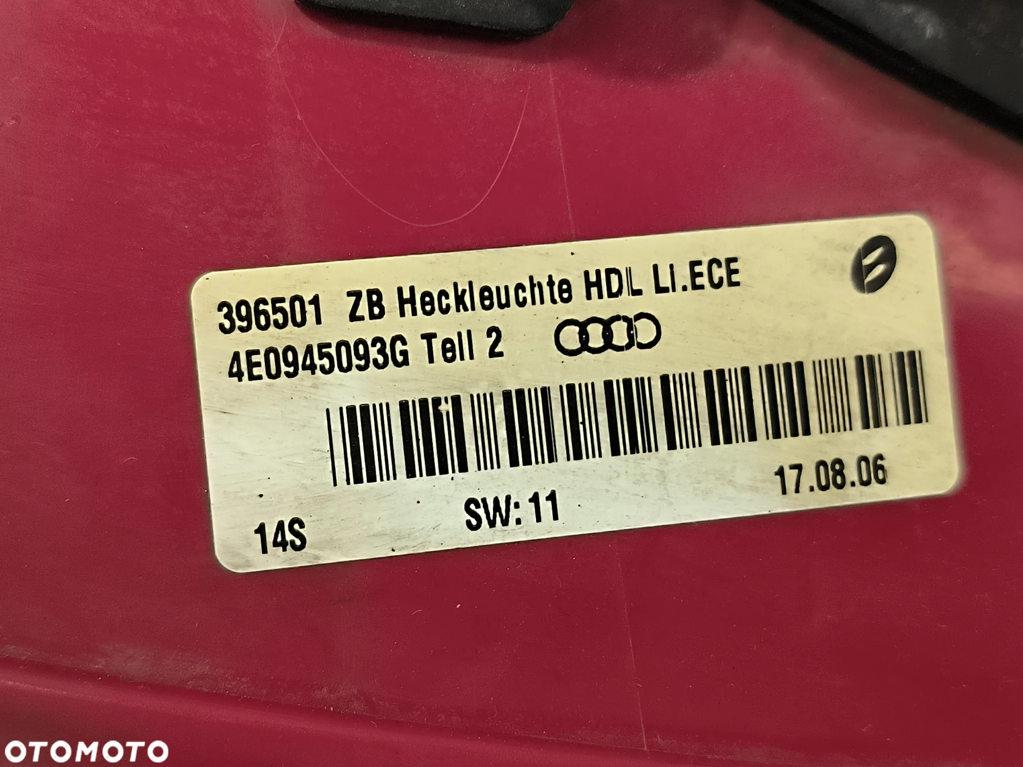Lampa lewa tył w klapę Audi A8 d3 przed lift 4e0945093g - 7