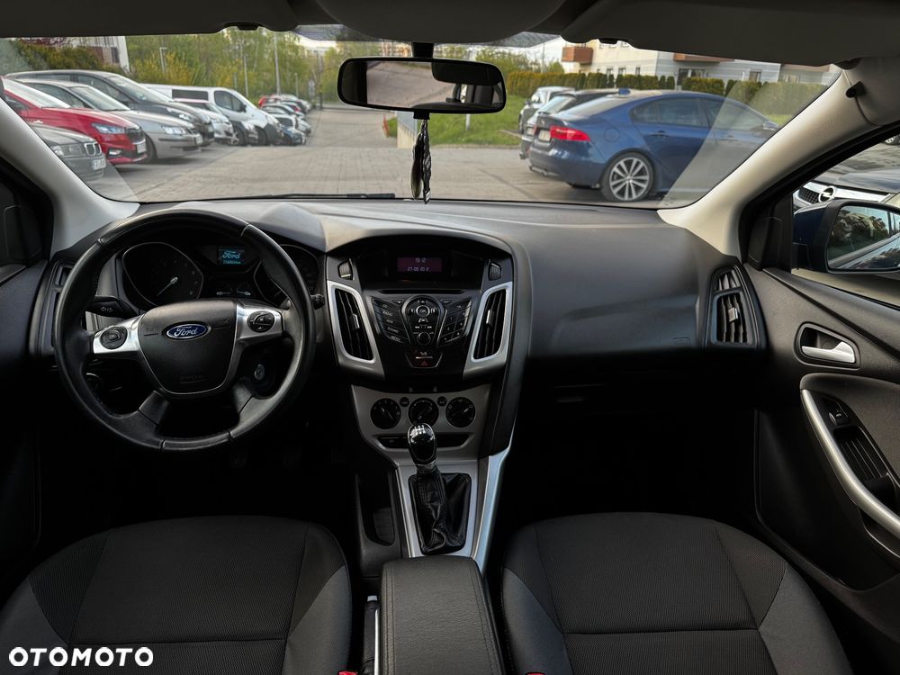 Ford Focus 1.6 Edition - 12