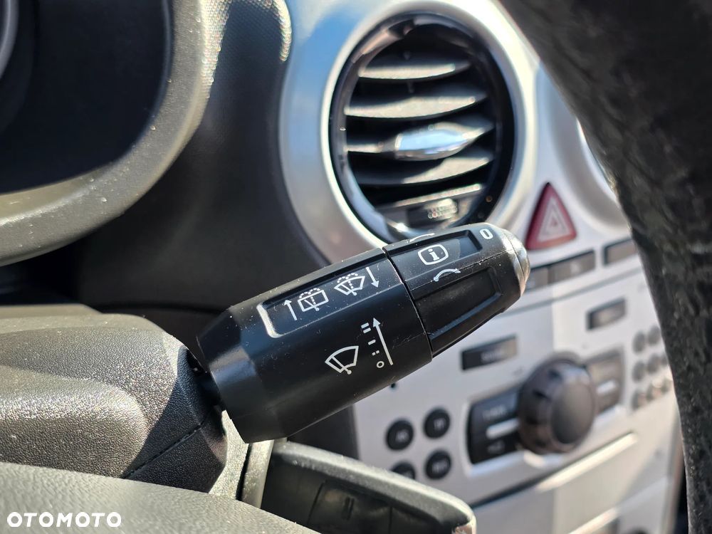 Opel Corsa 1.4 16V 150 Jahre - 23