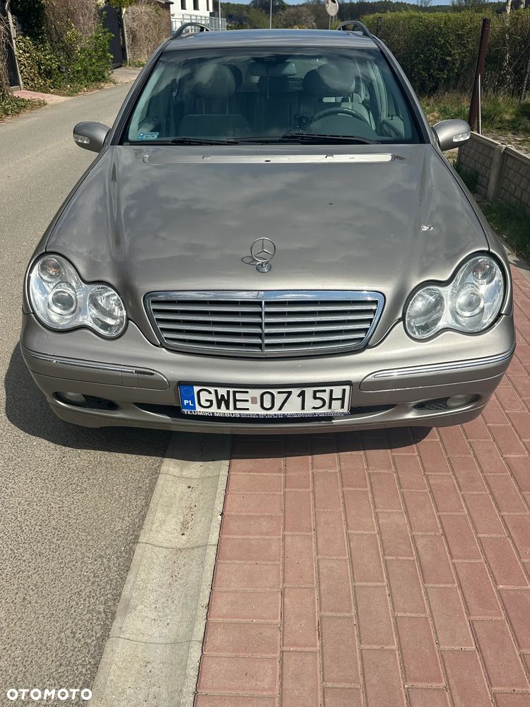 Mercedes-Benz Klasa C 240 4Matic Avantgarde - 34