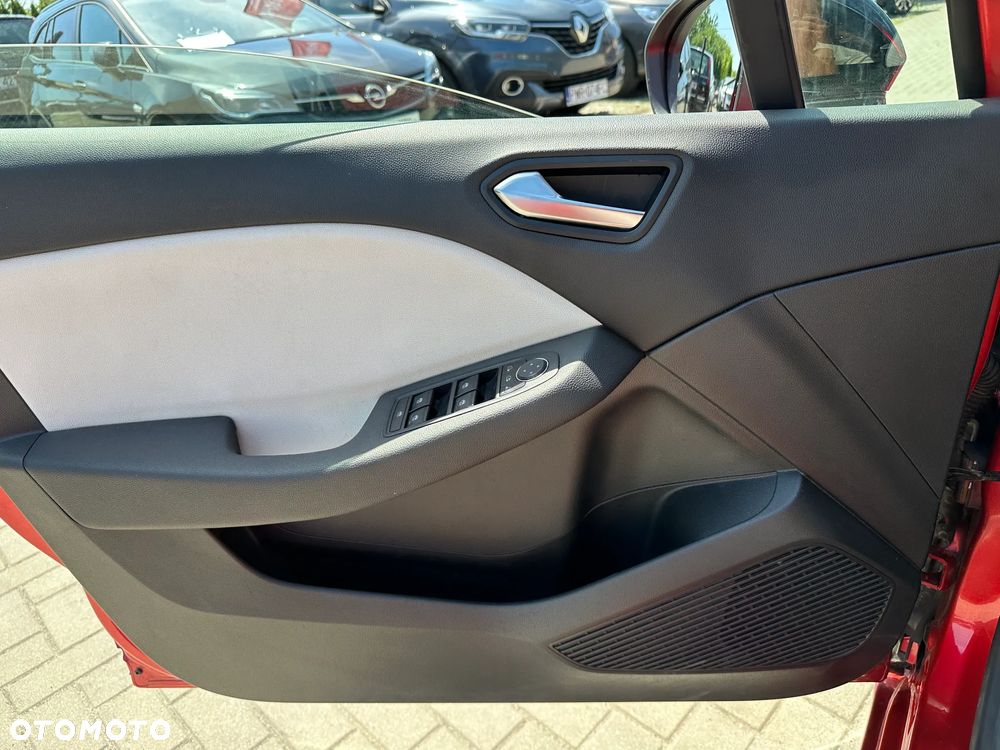 Renault Clio - 20