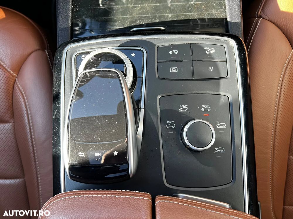 Mercedes-Benz GLS - 14