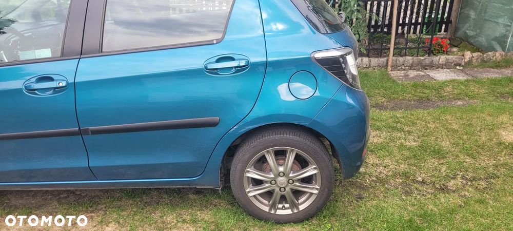 Toyota Yaris 1.33 Premium - 6