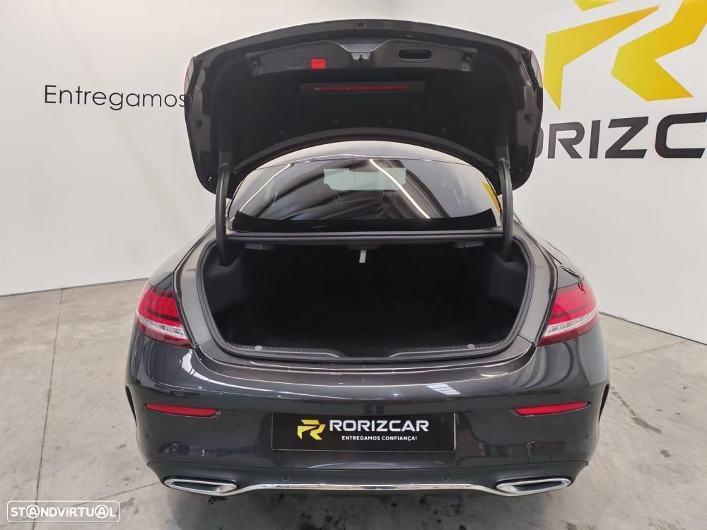 Mercedes-Benz C 300 d AMG Line - 12