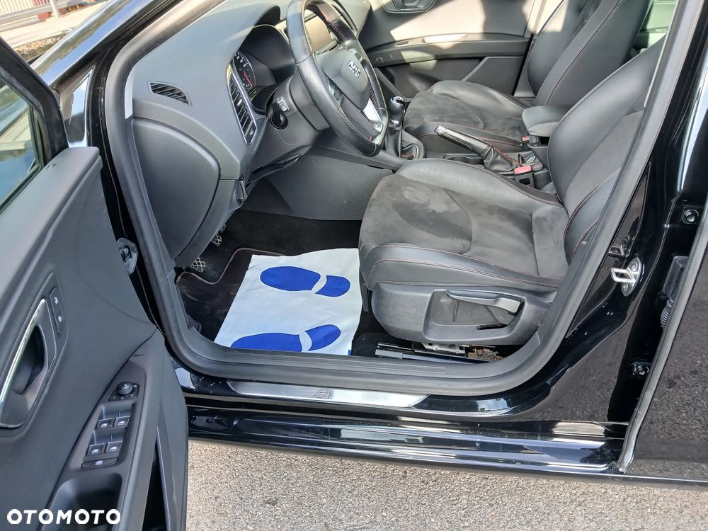 Seat Leon Sportstourer 2.0 TDI FR - 17