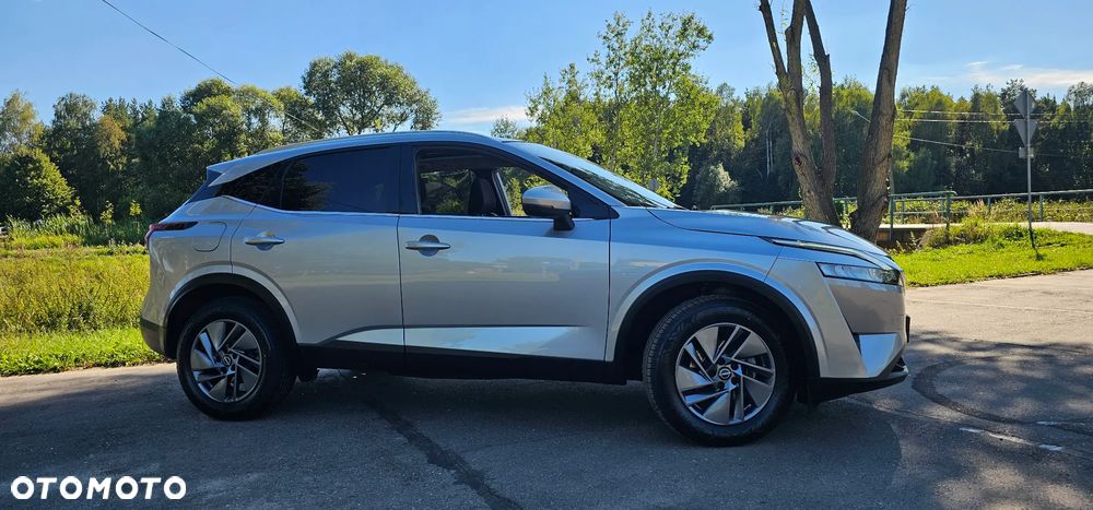 Nissan Qashqai 1.3 DIG-T DCT AKARI - 3