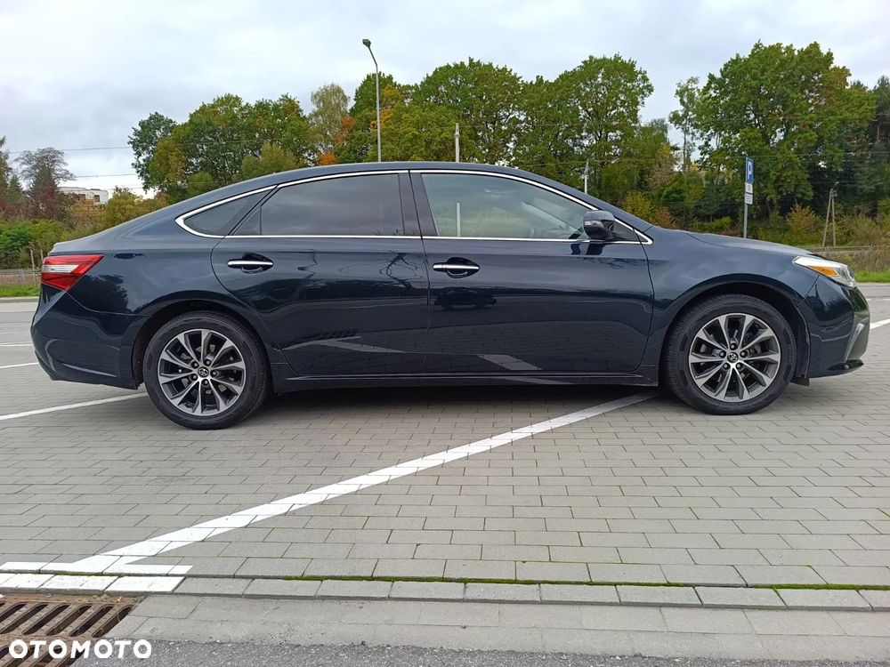 Toyota Avalon - 3