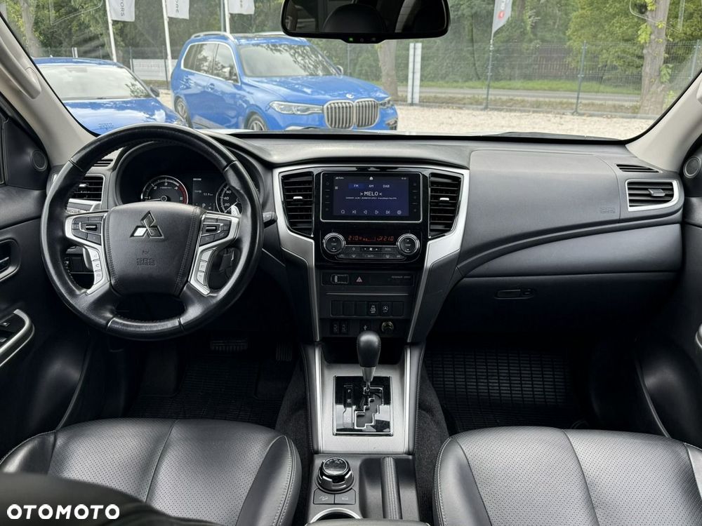Mitsubishi L200 2.2 d DC Instyle Plus - 21