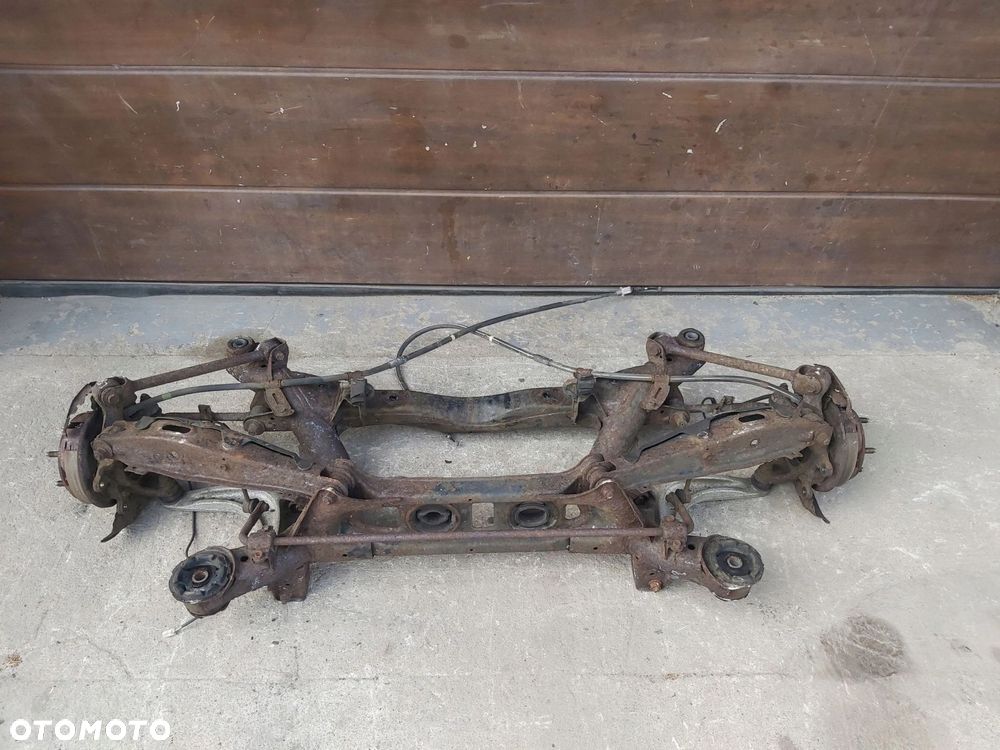 LEXUS GS II 300 400 97-04r Belka zawieszenia tył sanki wahacz zwrotnica 2JZ - 16
