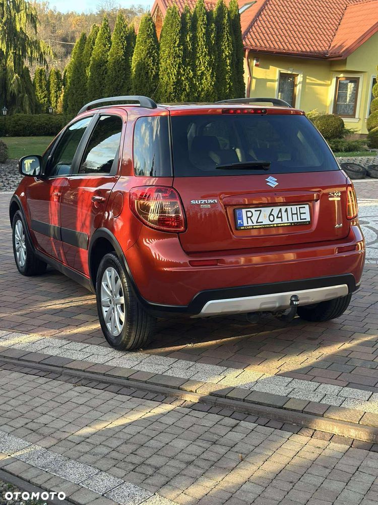 Suzuki SX4 1.6 Comfort Plus 4WD - 5