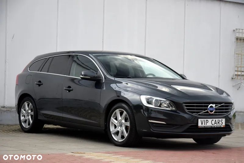 Volvo V60 D3 Drive-E Dynamic Edition (Momentum) - 11