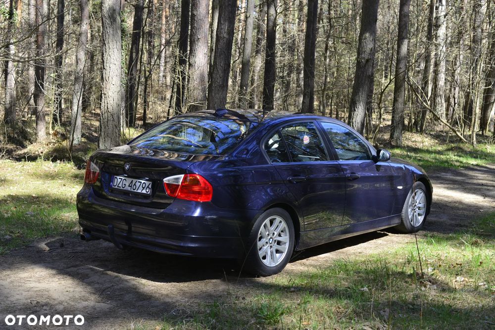 BMW Seria 3 318d - 6