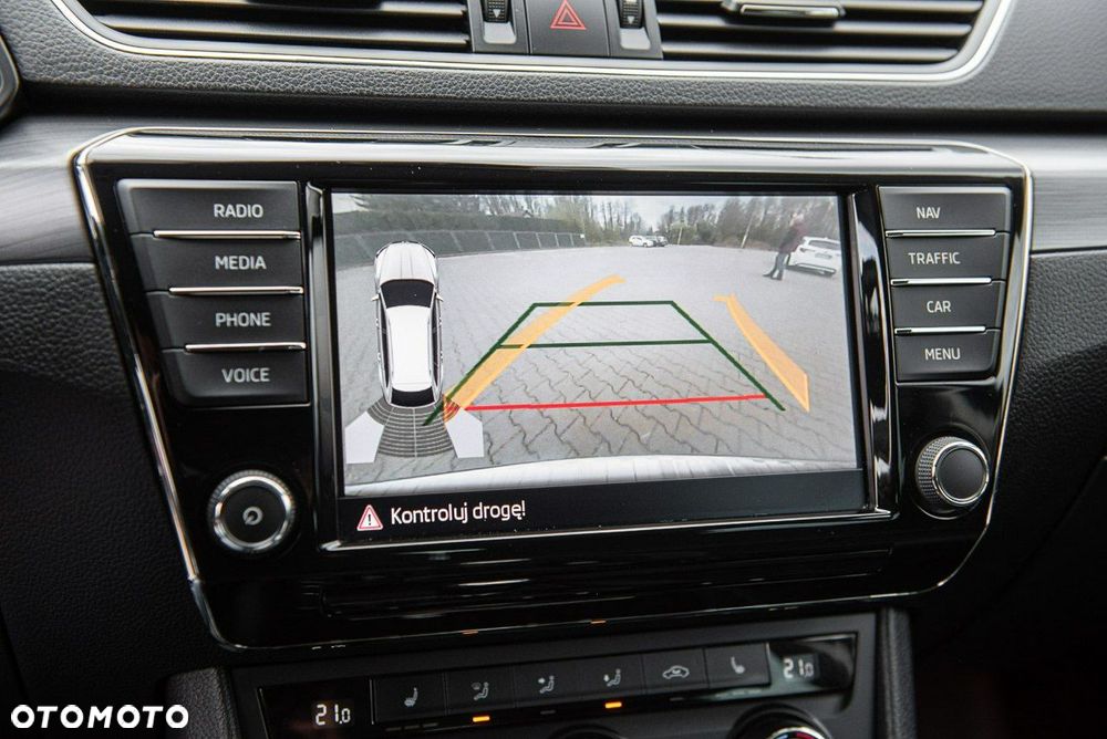 Skoda Superb 2.0 TDI DSG Premium Edition - 21