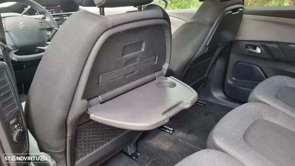 Citroën C4 Grand Picasso - 16