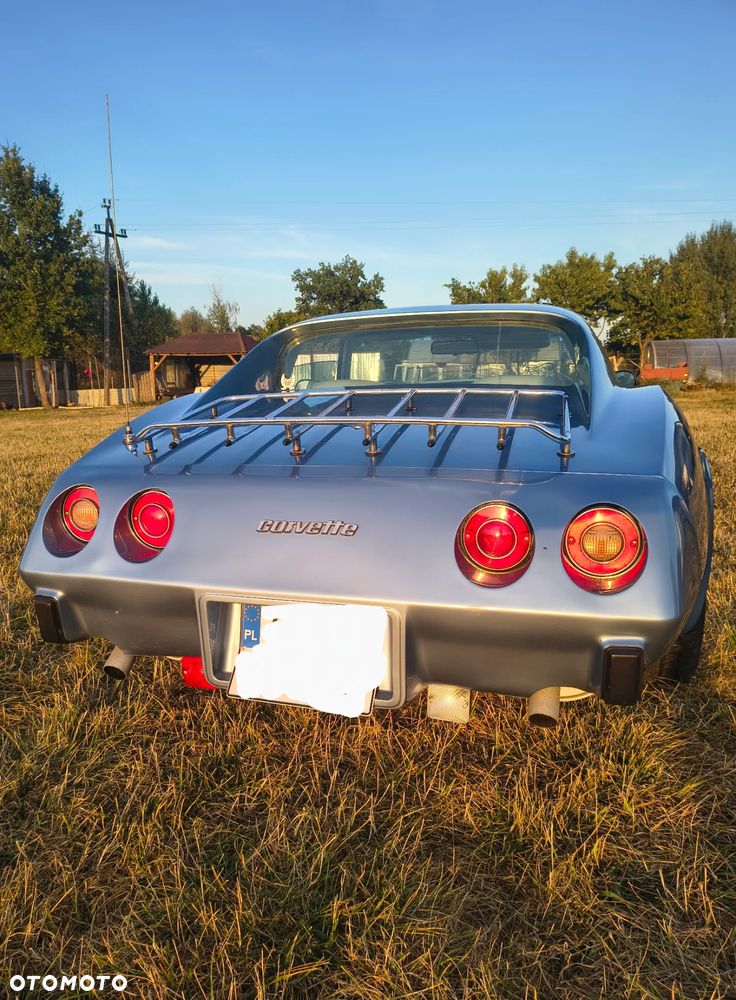 Chevrolet Corvette - 2