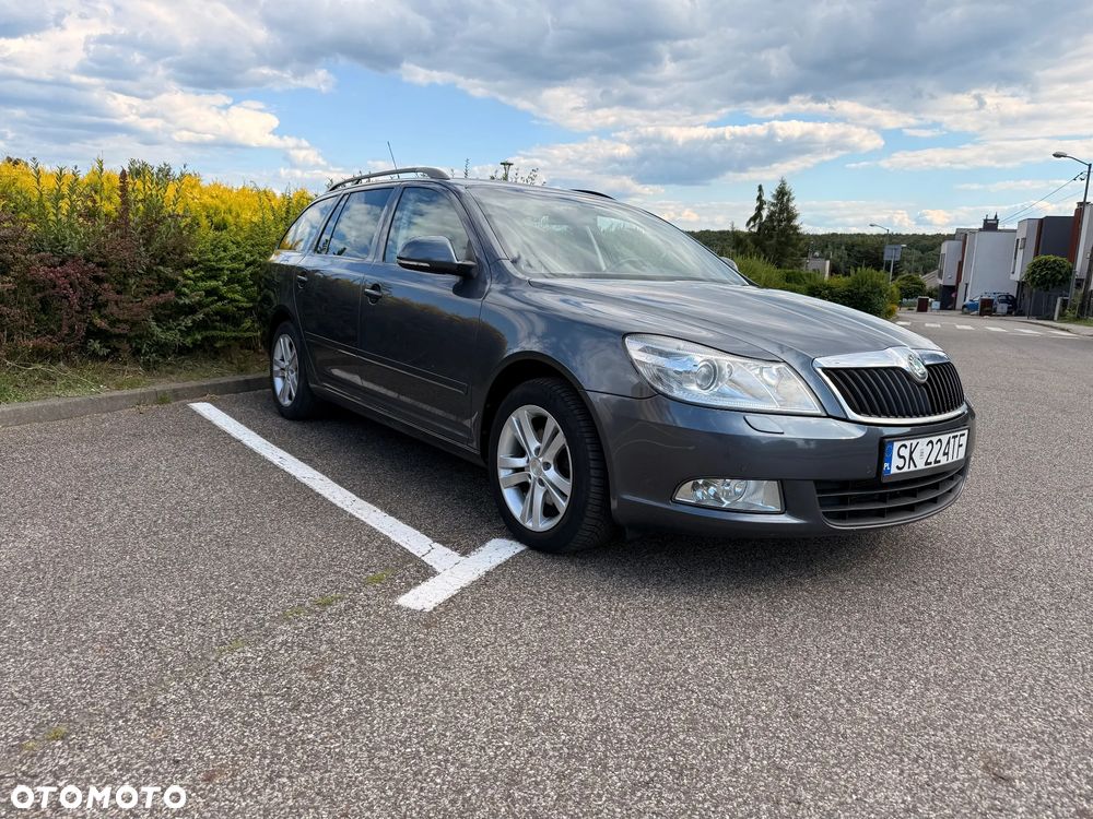 Skoda Octavia 2.0 TDI DPF DSG Ambiente - 4