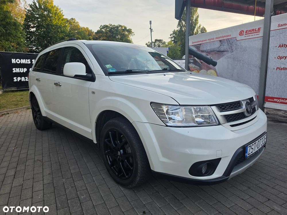 Fiat Freemont 2.0 Multijet Lounge AWD - 4