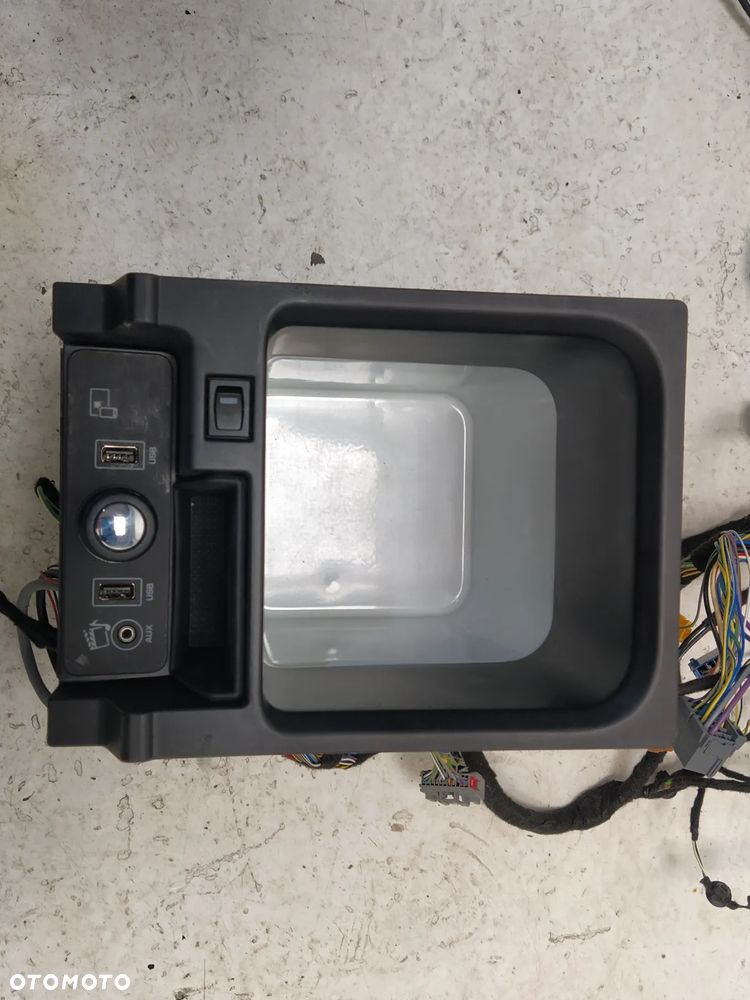 RANGE ROVER SPORT L494 VOGUE L405 LODÓWKA KONSOLI CENTRALNEJ ŚRODKOWEJ AUX USB ŁADOWARKA 12V KOMPLETNE ORYGINAŁ - 11