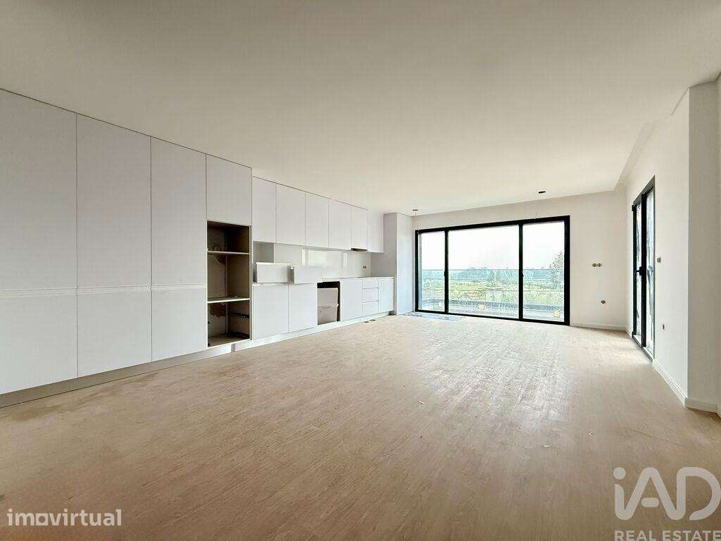 Apartamento T2 em Esgueira de 117,00 m2 - Grande imagem: 2/11