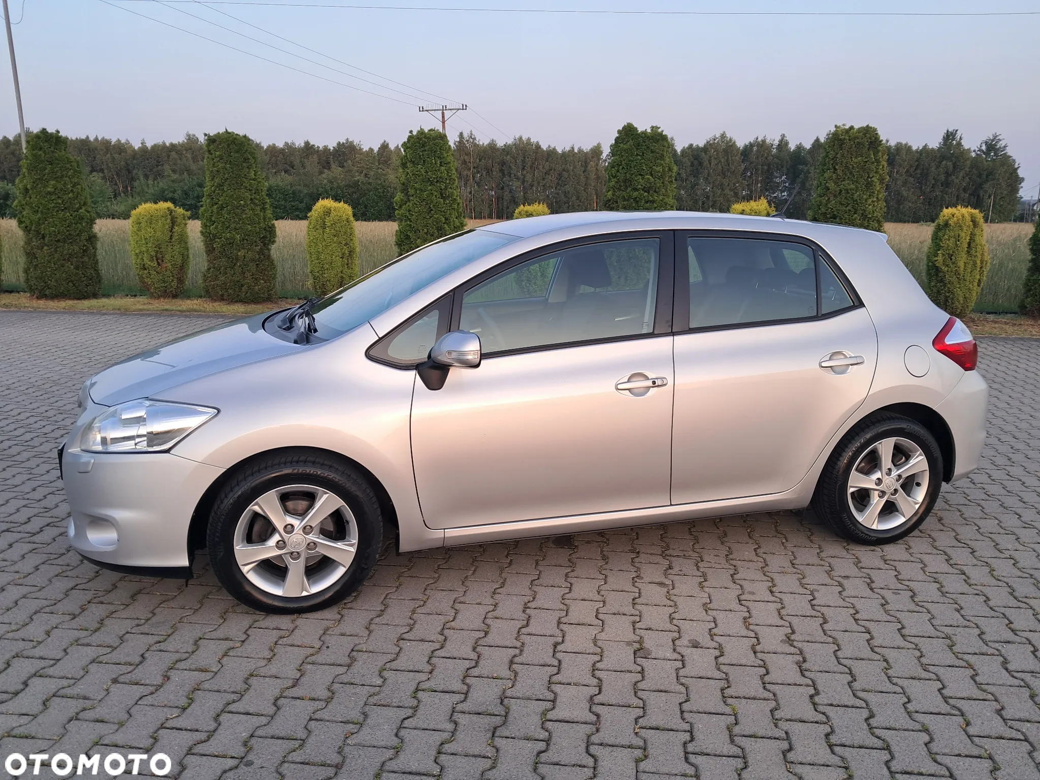 Toyota Auris 1.6 Valvematic START Edition - 12