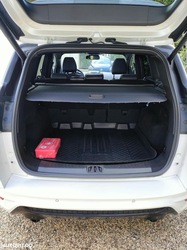 Ford Kuga - 13