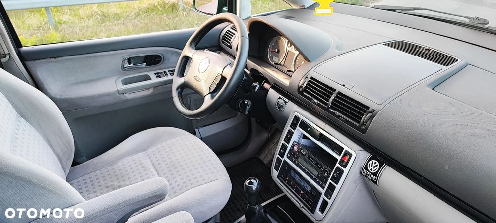 Volkswagen Sharan 2.0 Comfortline - 11